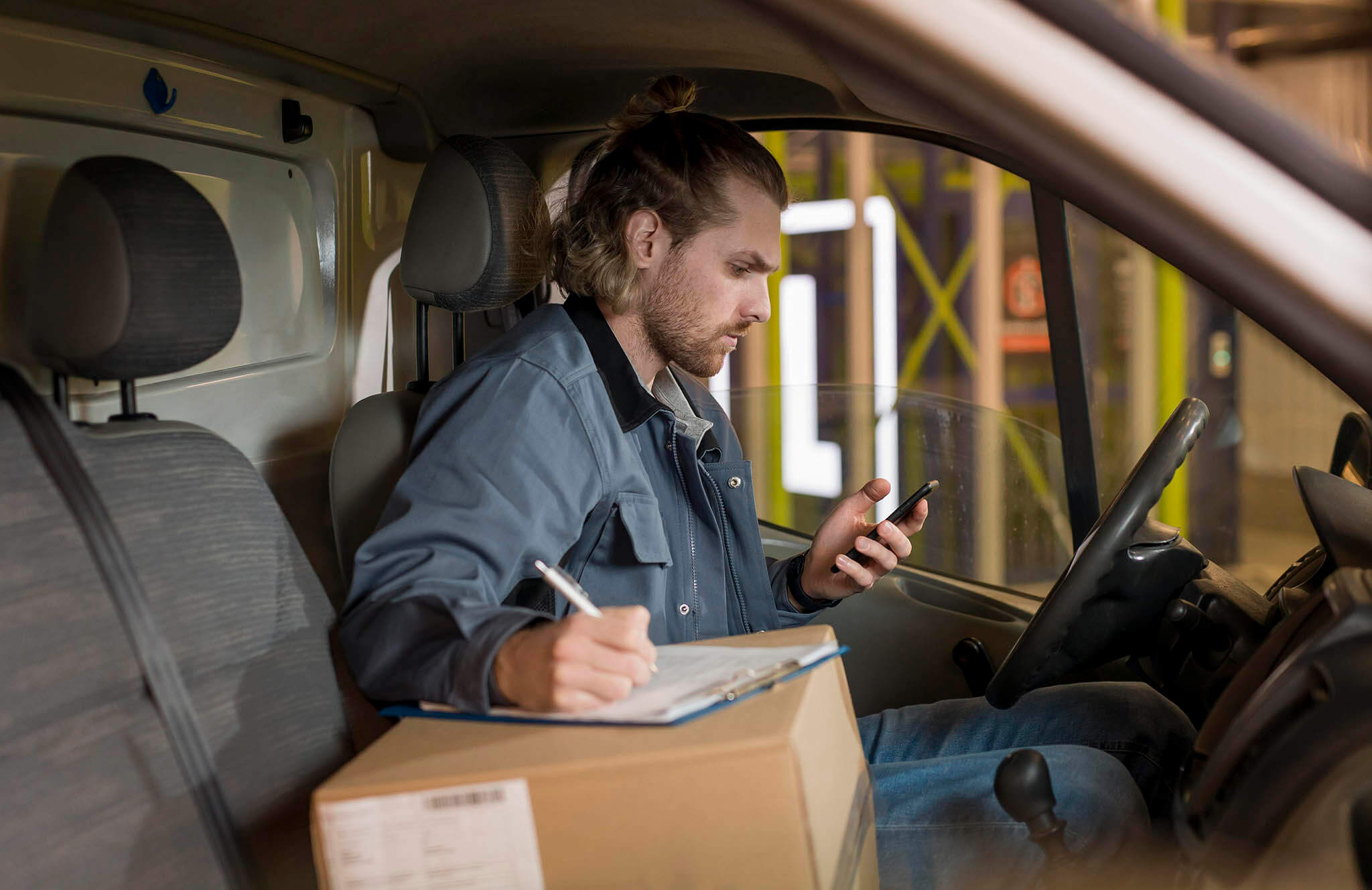 medium-shot-man-sitting-car